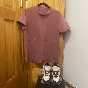 FIG SCRUB TOP W/MATCHING SNEAKERS